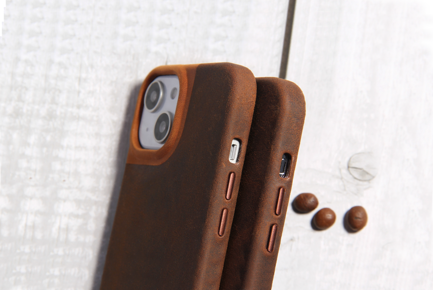 Natural Leather iPhone Case for iPhone 14 Pro with MagSafe Strong Magnets